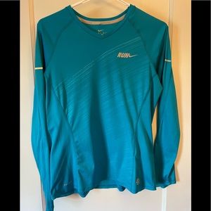Nike Run Dri-fit turquoise. Size medium